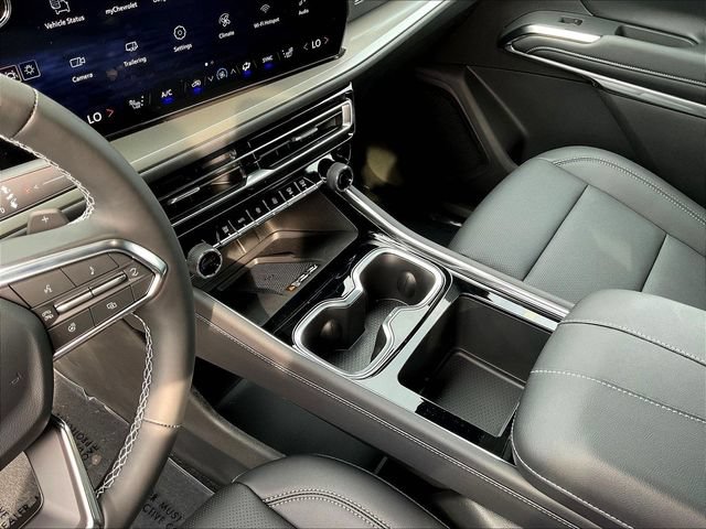 2026 Chevrolet Traverse LT - Photo 11