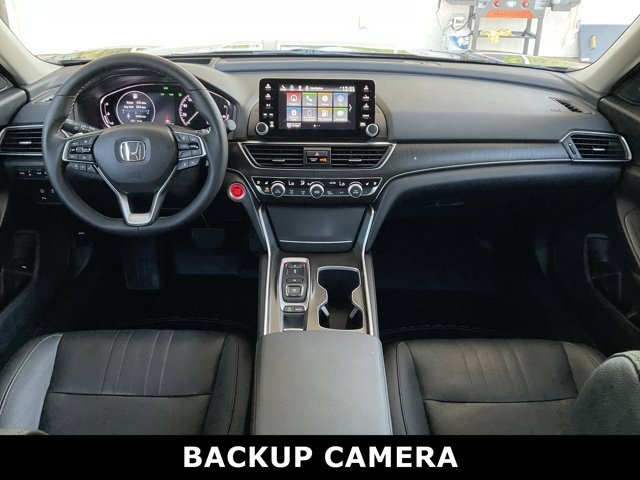 2019 Honda Accord Touring 2.0T photo 3