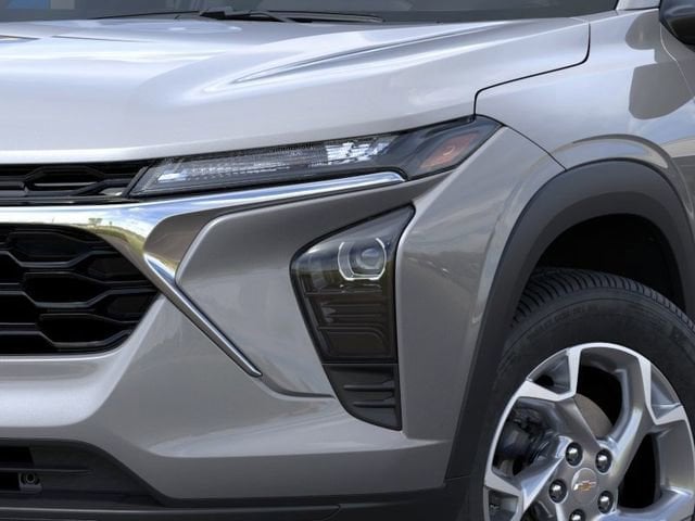 2026 Chevrolet Trax LS - Photo 10