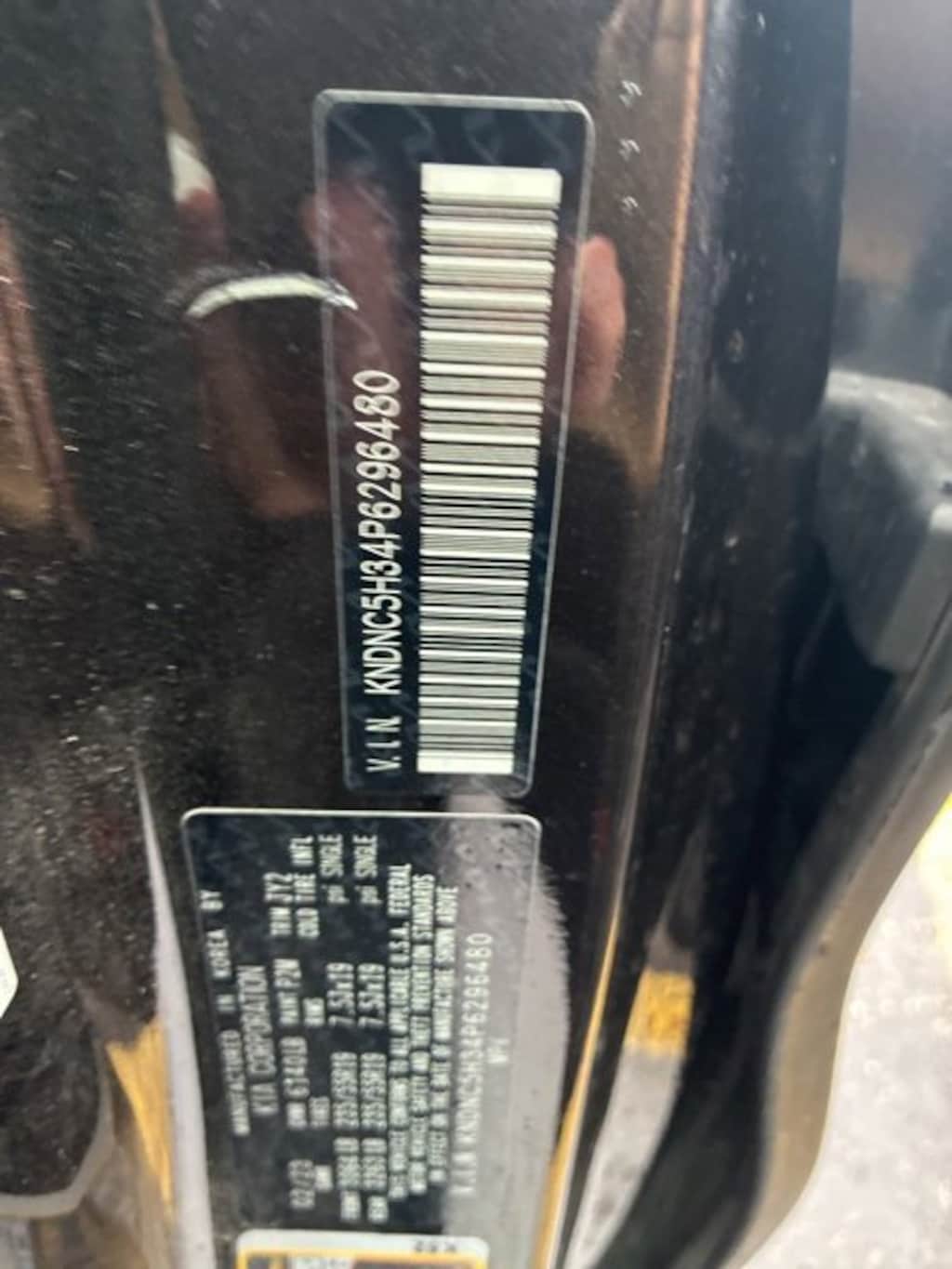 Used 2023 Kia Carnival  MPV