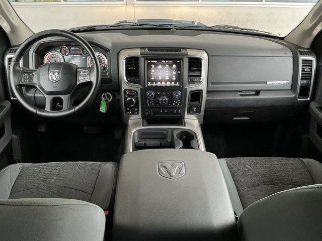 2017 Ram 1500 Big Horn photo 4