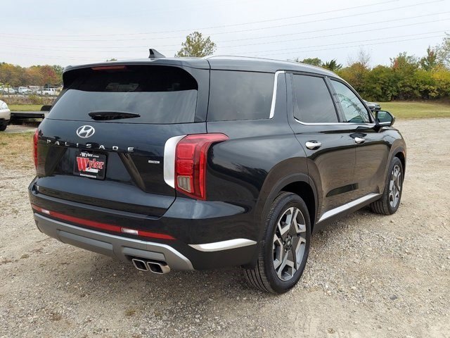 2024 Hyundai Palisade Limited photo 3