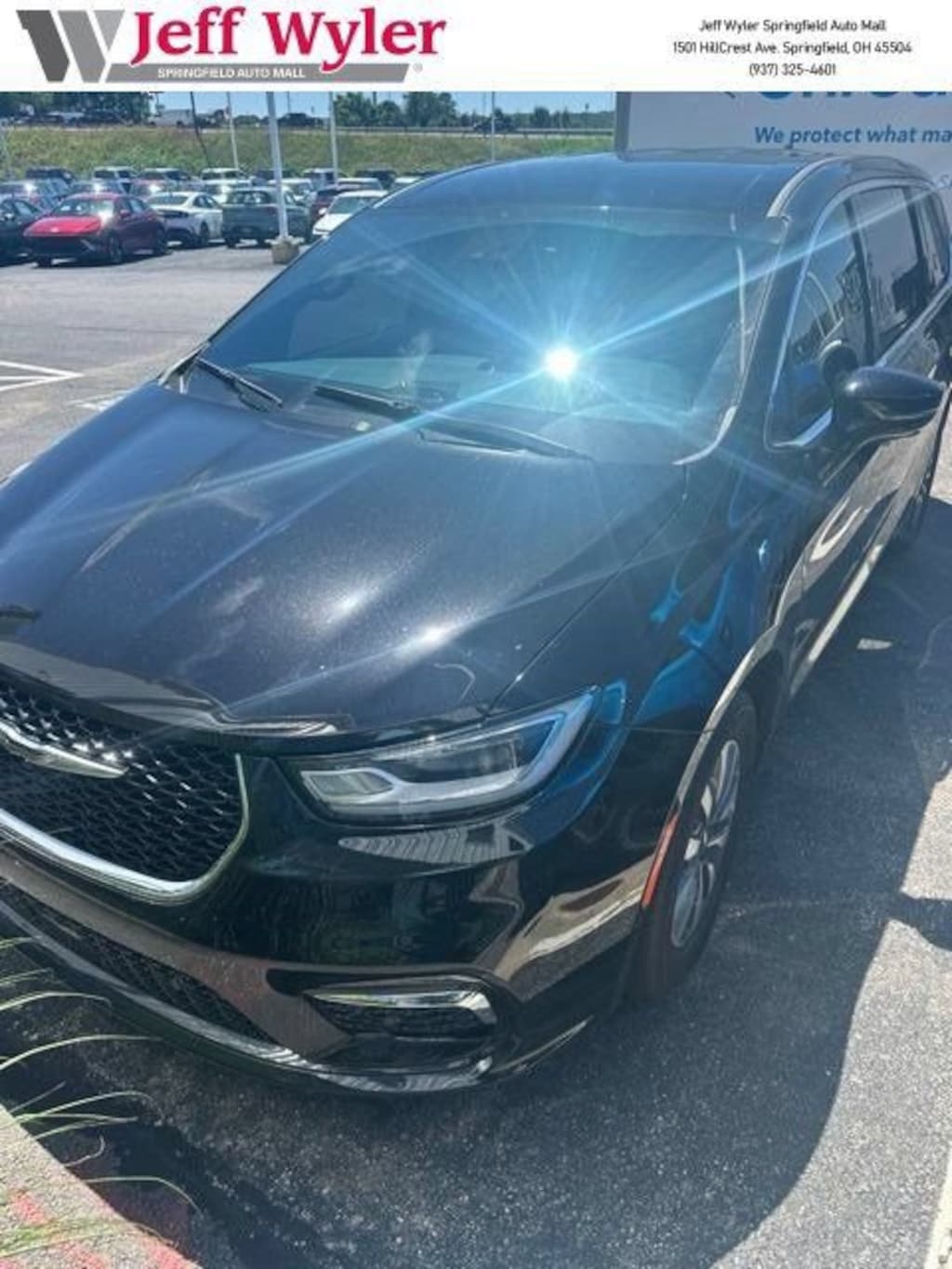 Used 2025 Chrysler Pacifica Van Passenger Van