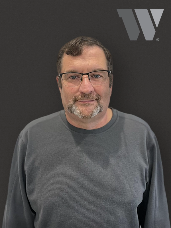 Staff member Steven Greene from ID_a36ee23e28f4