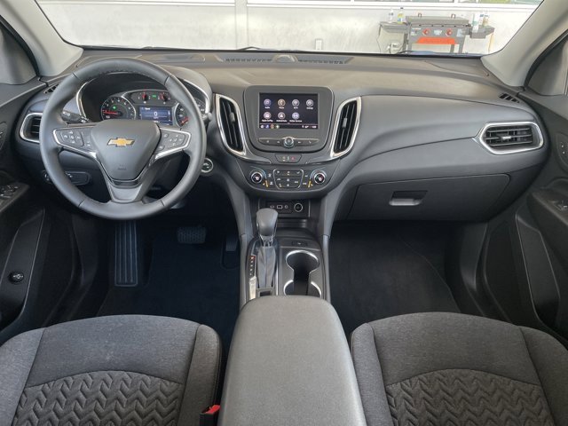 2024 Chevrolet Equinox LT photo 4