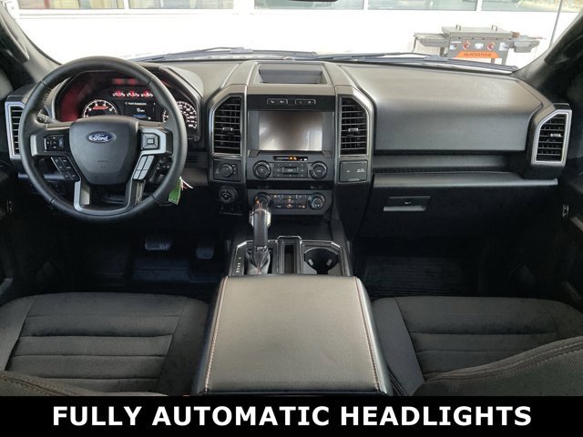 2020 Ford F-150 XLT photo 2