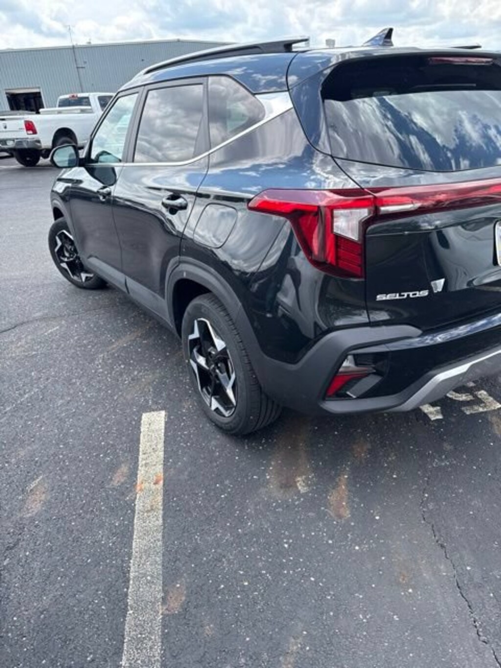 Used 2024 Kia Seltos SUV