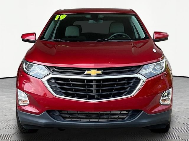 Used 2019 Chevrolet Equinox LT with VIN 2GNAXKEV3K6182925 for sale in Springfield, OH