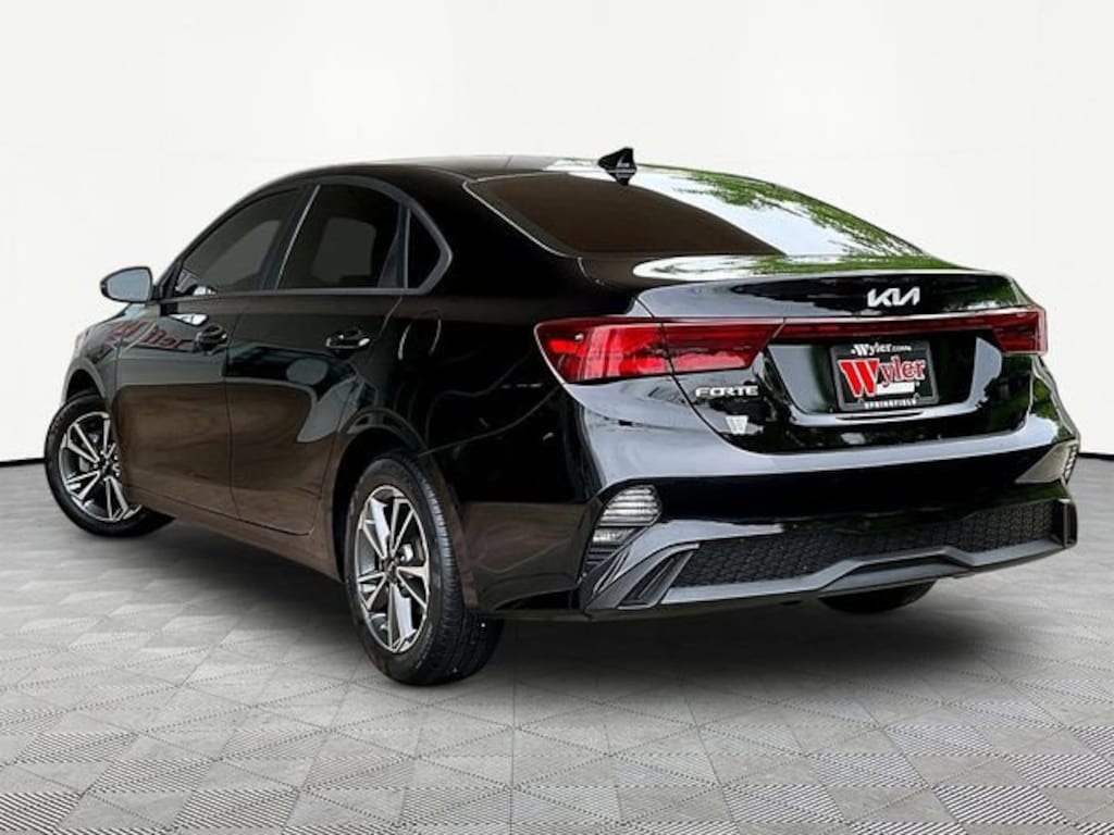 Used 2024 Kia Forte Sedan