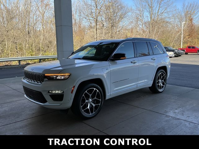 2022 Jeep Cherokee Summit 4xe photo 2