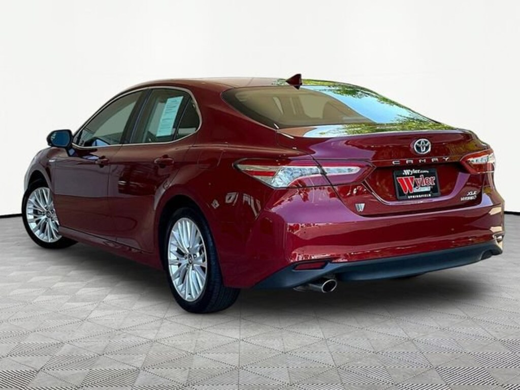 Used 2020 Toyota Camry Sedan