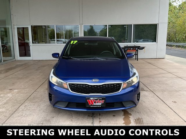 2017 Kia Forte LX Base photo 2