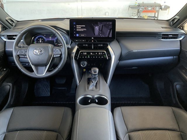 2024 Toyota Venza photo 4