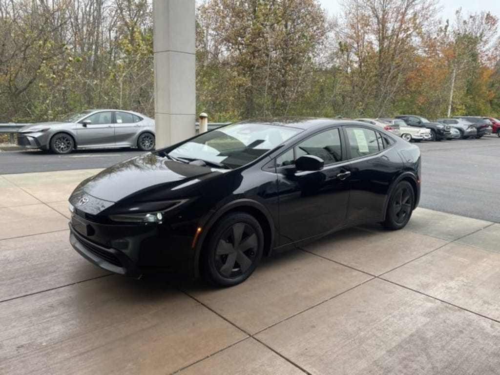 Used 2024 Toyota Prius  Hatchback