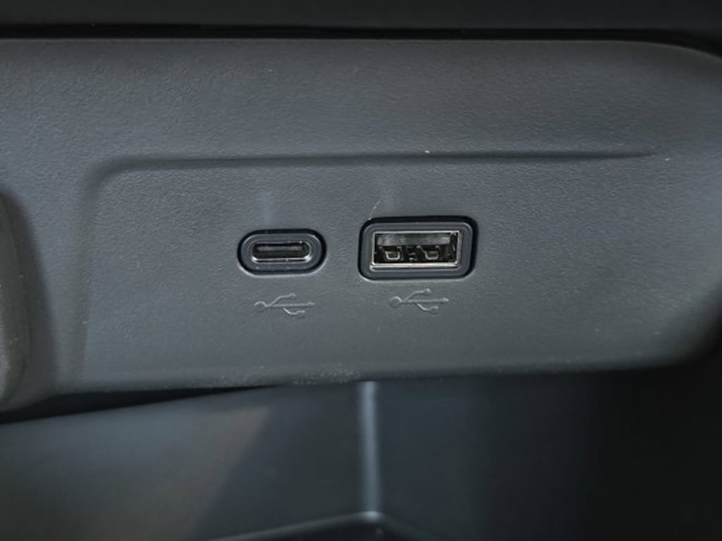 New 2025 Chevrolet Trax 2RS SUV