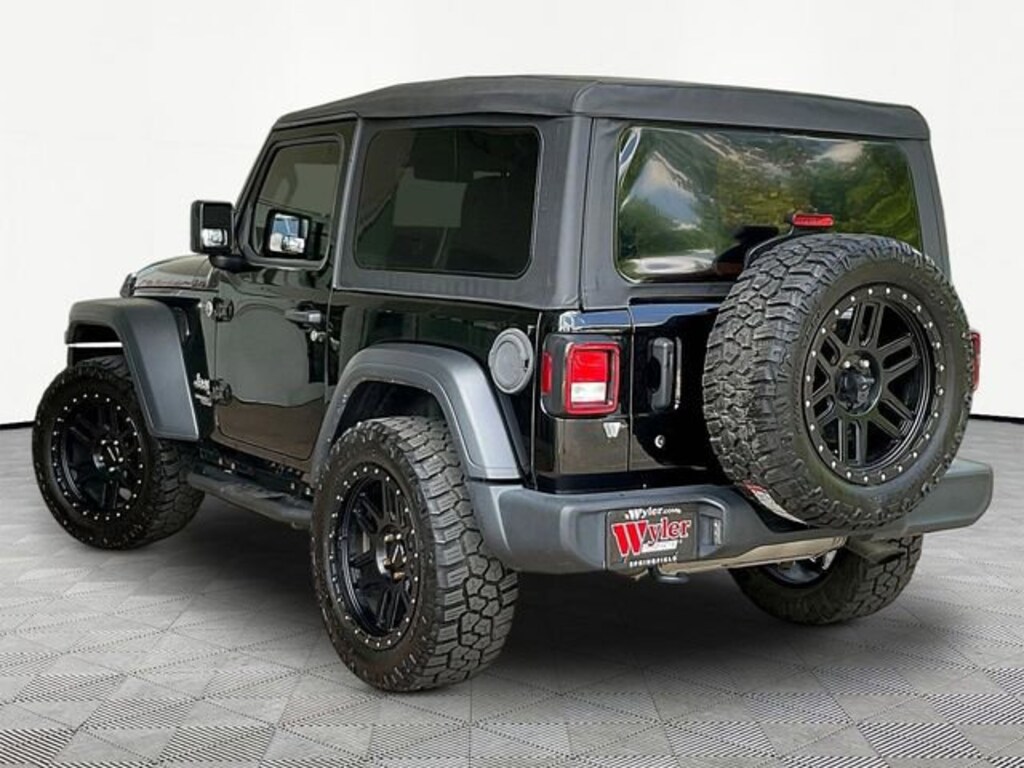 Used 2018 Jeep Wrangler SUV
