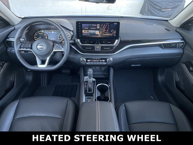 2023 Nissan Altima SR photo 4