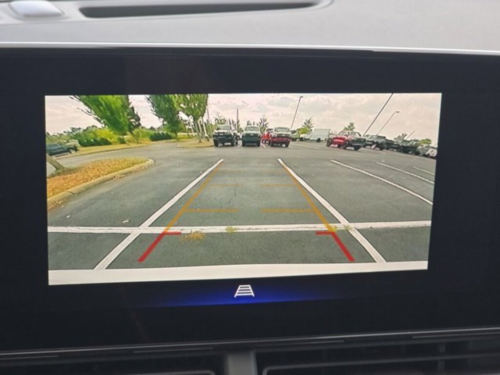 New 2025 Chevrolet Trax LT SUV