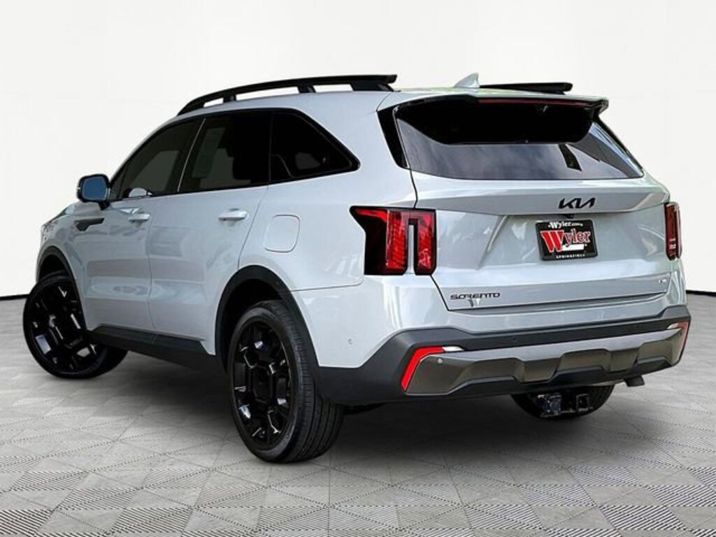 Used 2025 Kia Sorento SUV