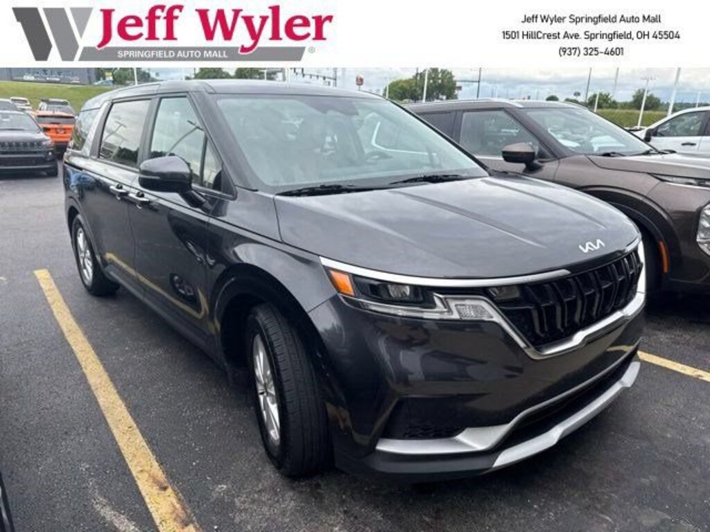 Used 2023 Kia Carnival MPV