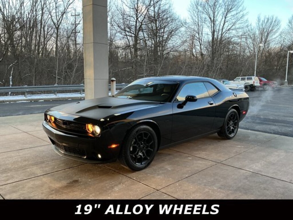 Used 2017 Dodge Challenger Coupe