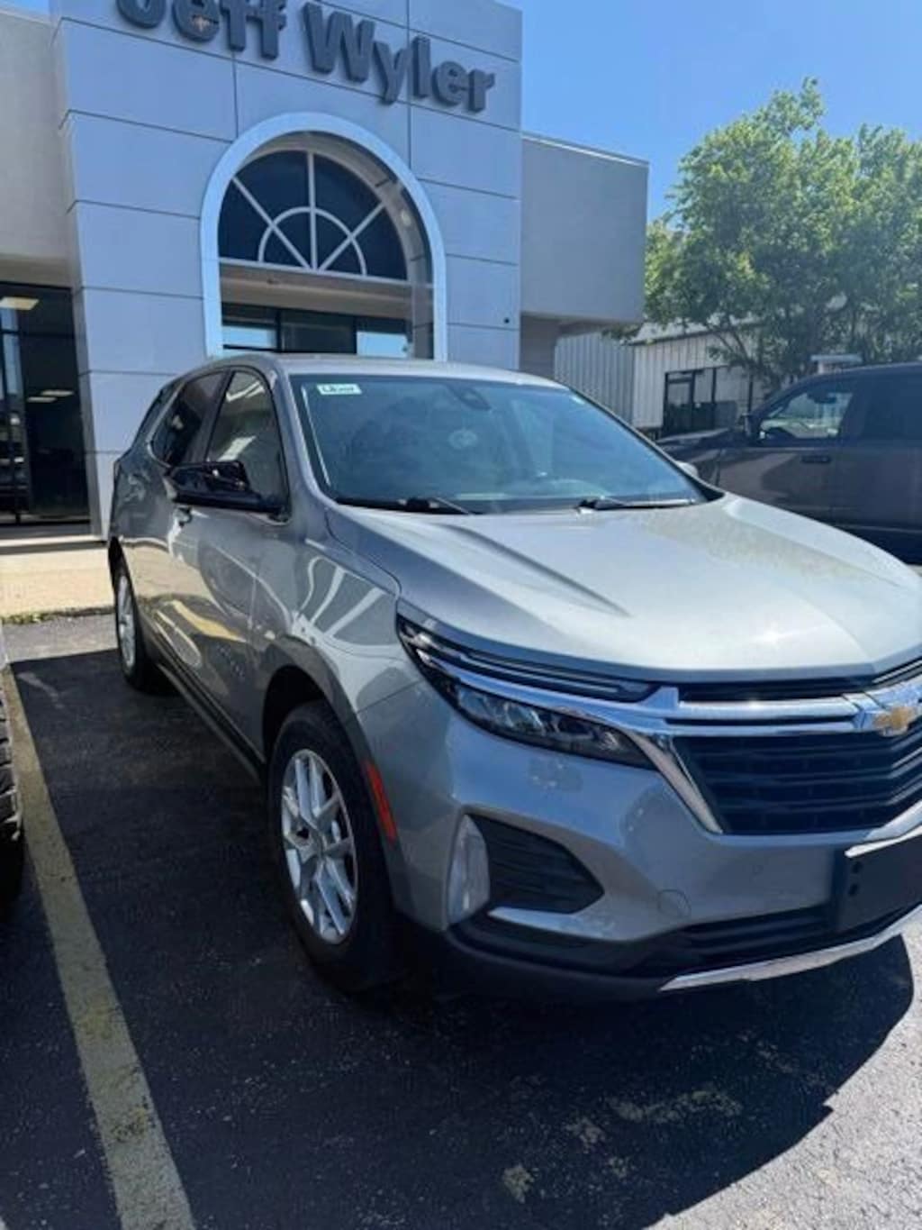Used 2024 Chevrolet Equinox SUV