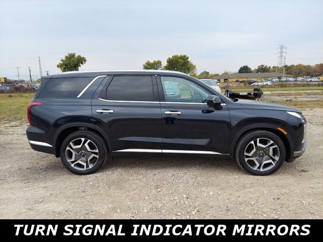 2024 Hyundai Palisade Limited photo 2
