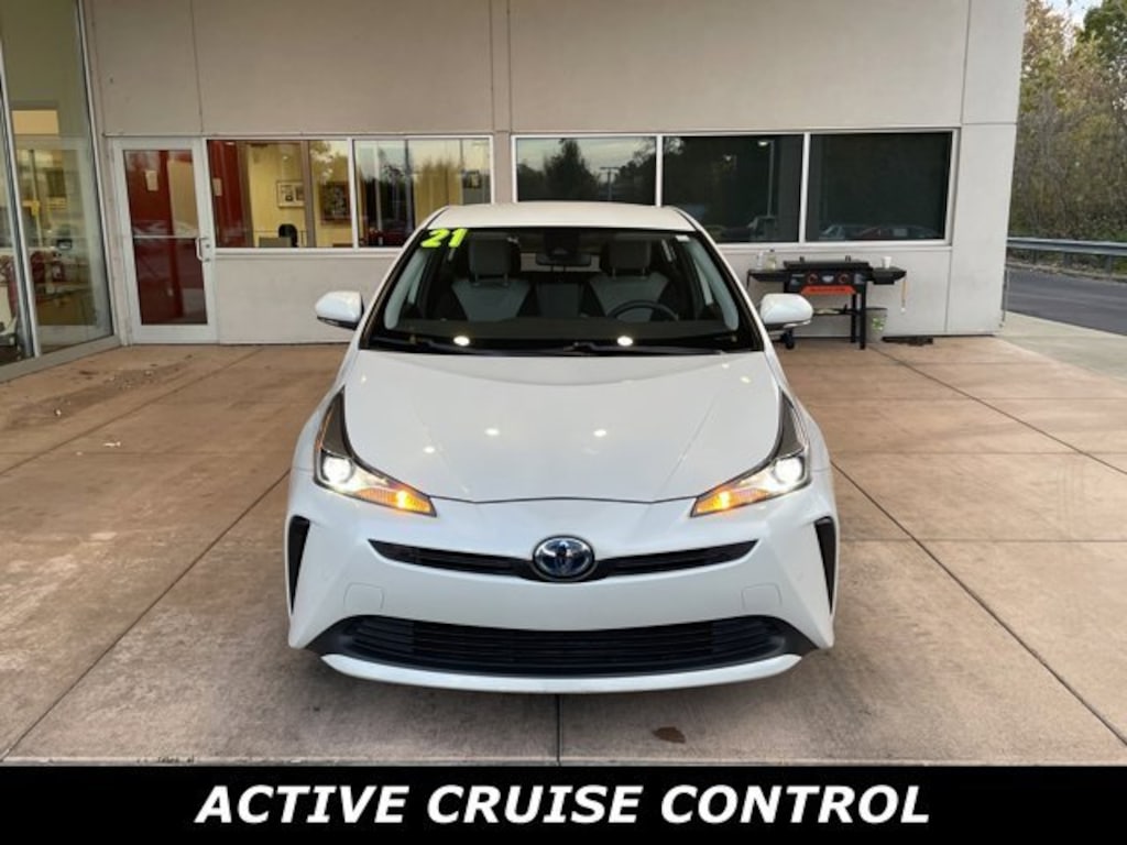 Used 2021 Toyota Prius  Hatchback