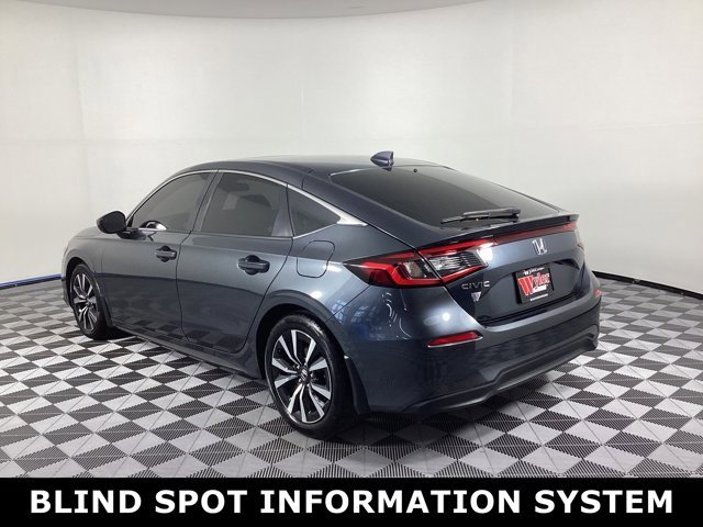 2024 Honda Civic Hatchback EX-L photo 2