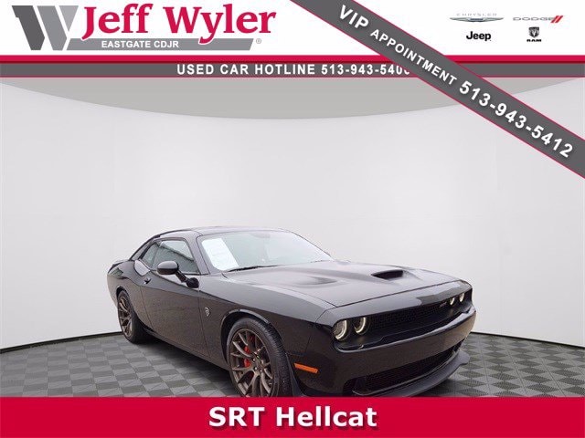 2016 Dodge Challenger SRT Hellcat's photo