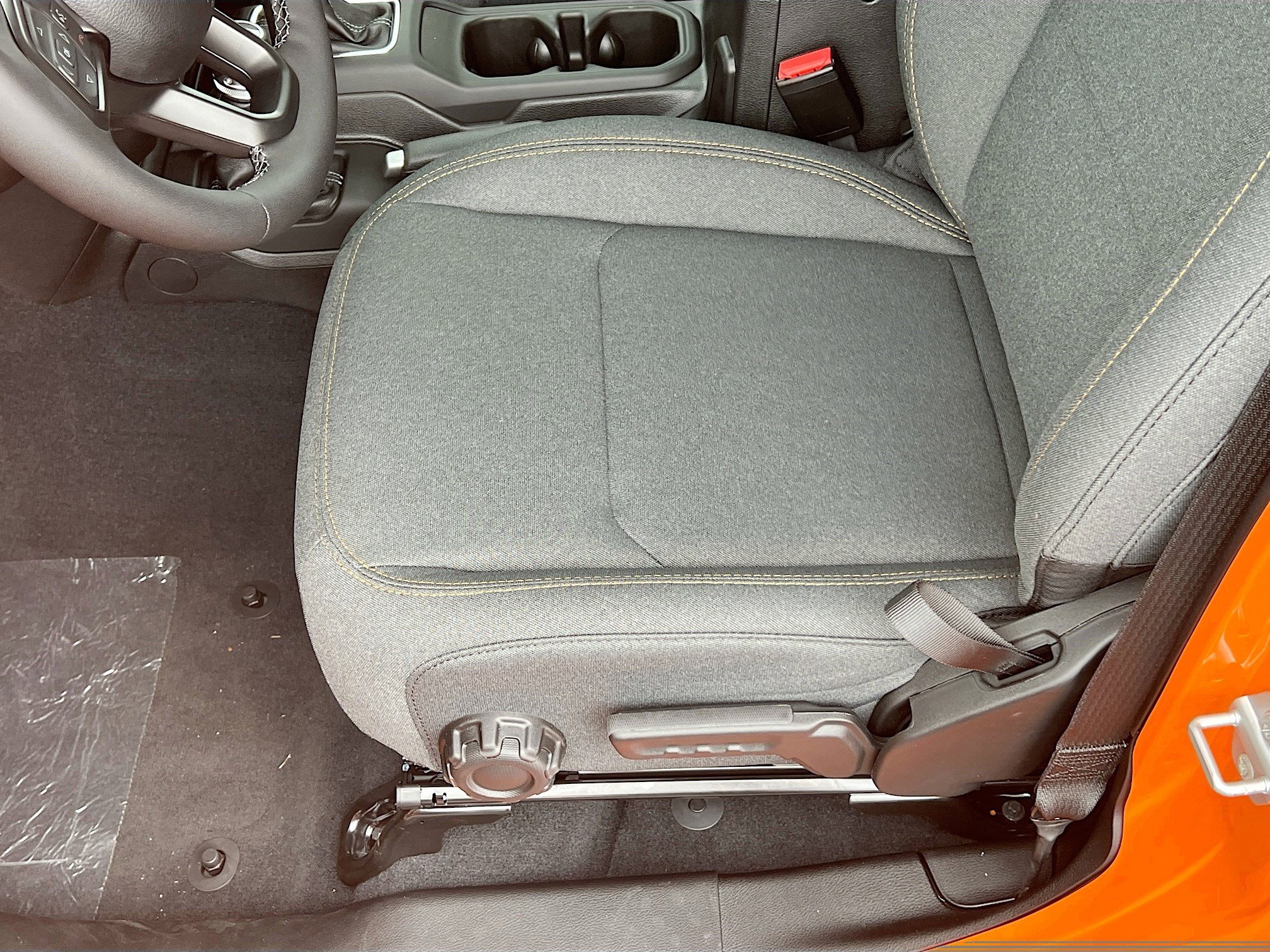 2025 Jeep Wrangler Sport S photo 4