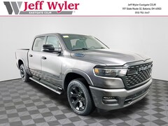 New 2026 Ram 1500 BIG HORN CREW CAB 4X4 5'7 BOX Pickup Cincinnati