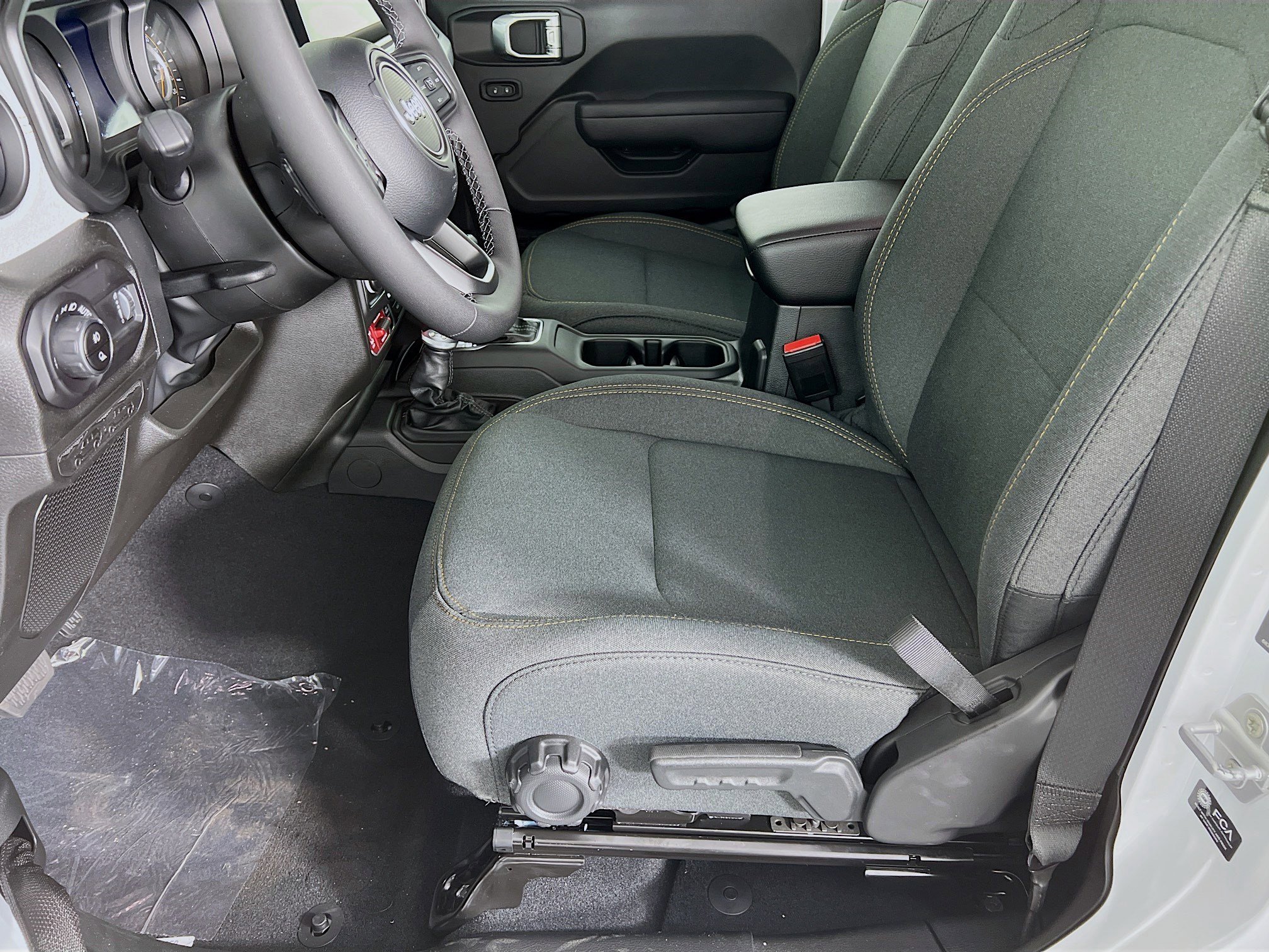 2026 Jeep Gladiator Willys photo 3