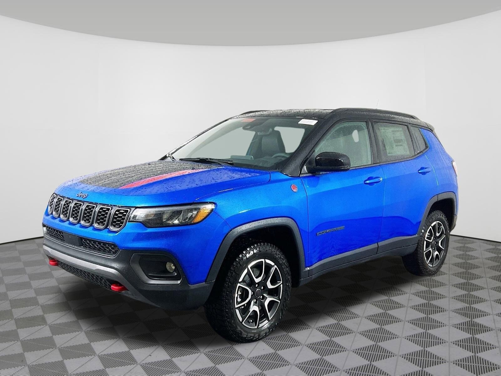 2026 Jeep Compass Trailhawk Sport photo 2