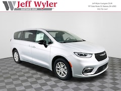 2026 Chrysler Pacifica SELECT Passenger Van Cincinnati
