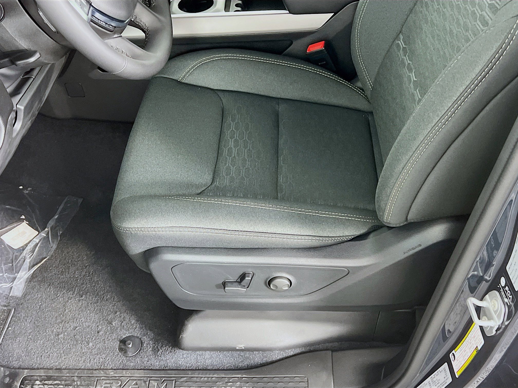 2026 Ram 1500 Big Horn photo 4