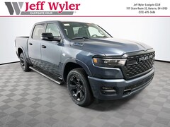 2026 Ram 1500 BIG HORN CREW CAB 4X4 5'7 BOX Pickup Springfield OH