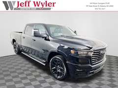 2025 Ram 1500 LARAMIE CREW CAB 4X4 6'4 BOX Pickup