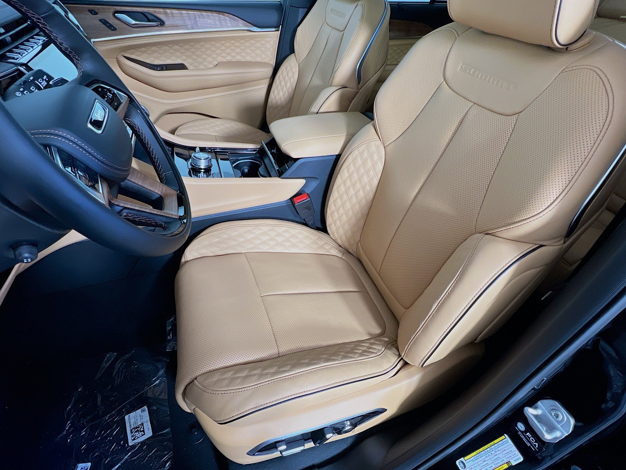 2025 Jeep Grand Cherokee Summit Reserve photo 3