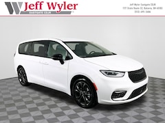 2026 Chrysler Pacifica SELECT Passenger Van Cincinnati