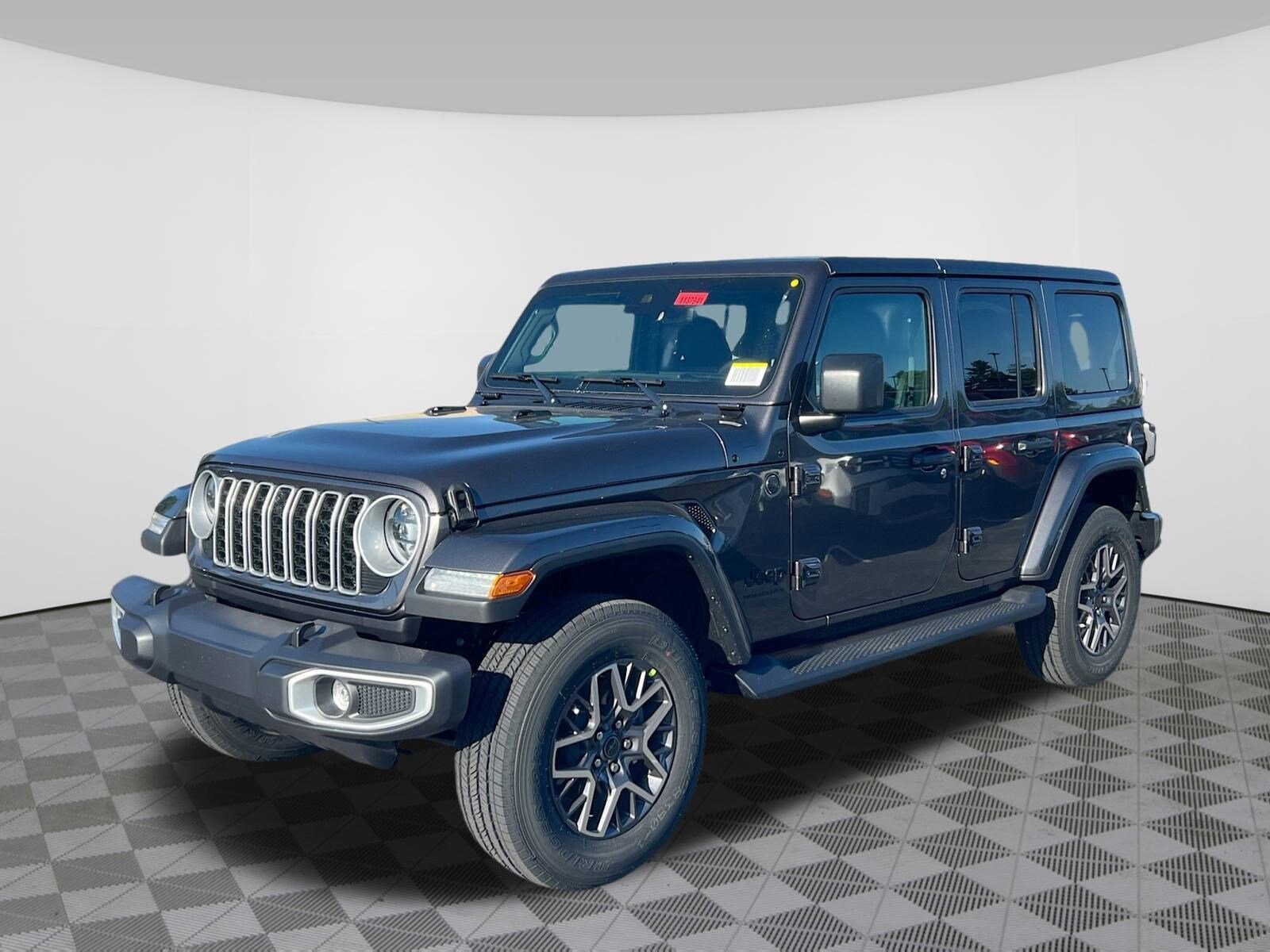 2025 Jeep Wrangler Sahara photo 2