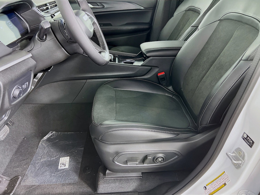 New 2025 Jeep Grand Cherokee ALTITUDE X 4X4 Sport Utility