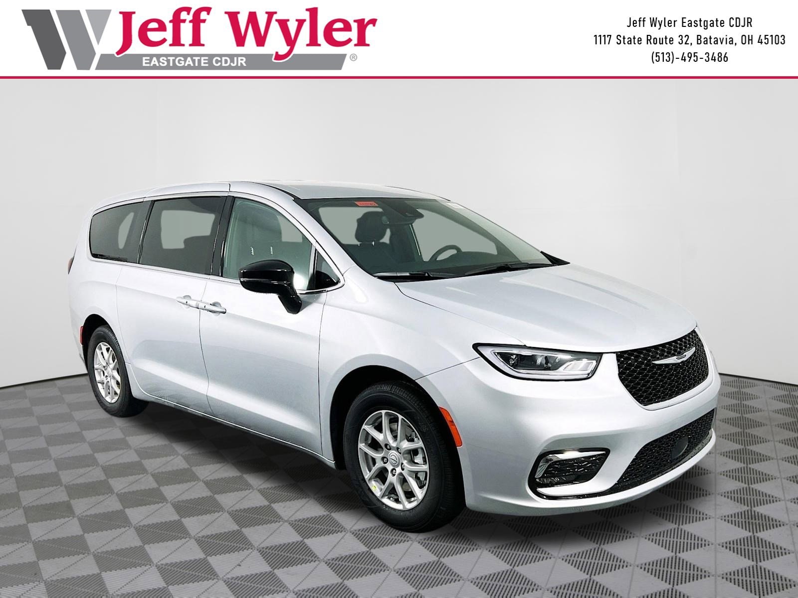 2026 Chrysler Pacifica Select's photo