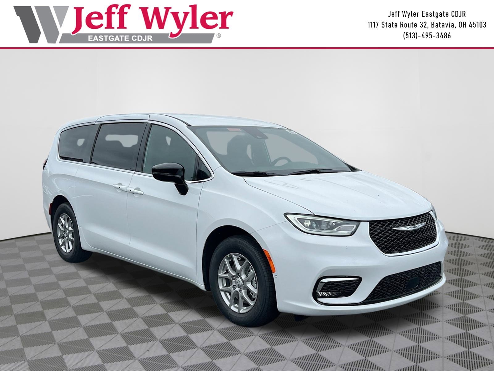 2026 Chrysler Pacifica Select's photo