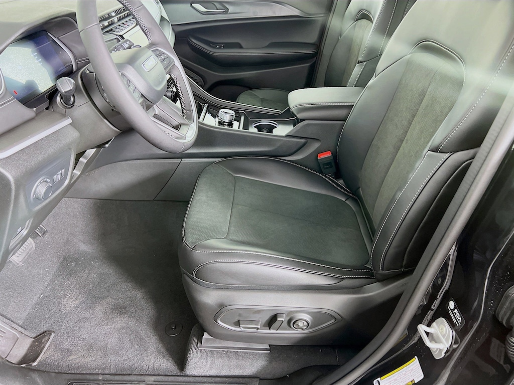 New 2025 Jeep Grand Cherokee ALTITUDE X 4X4 Sport Utility