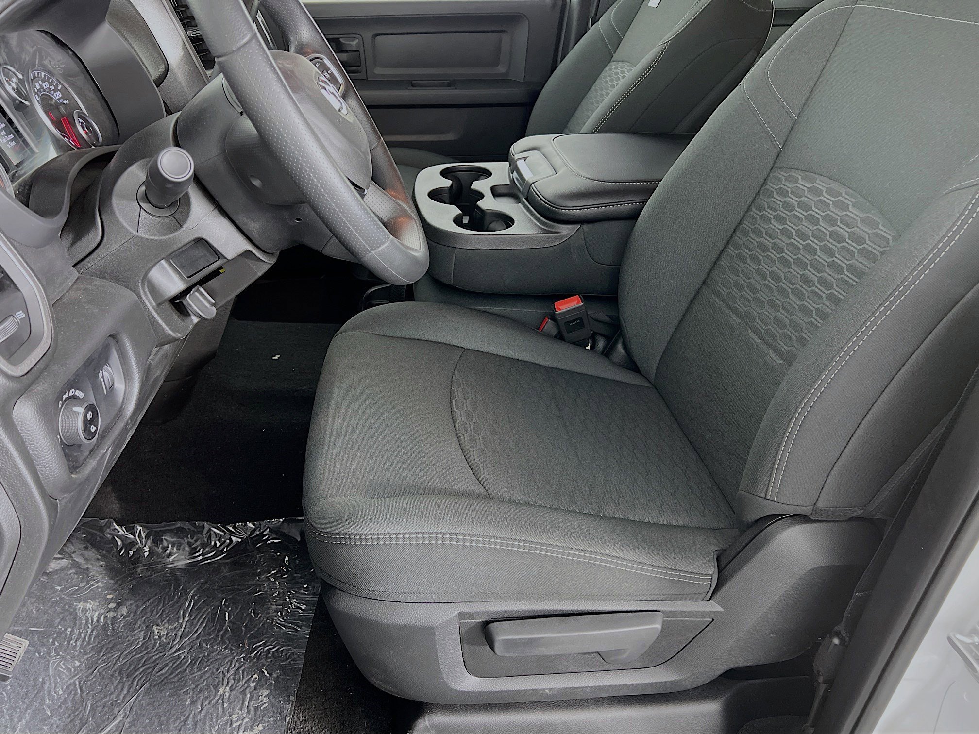 2025 Ram 2500 Tradesman photo 3