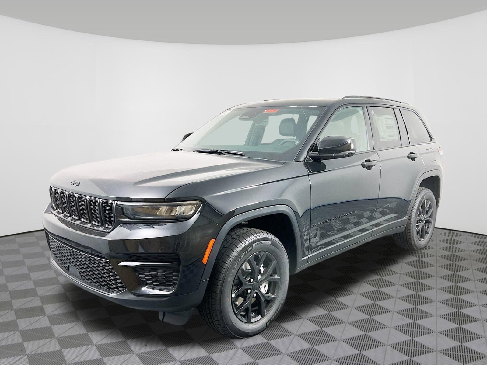 2025 Jeep Grand Cherokee Altitude photo 2
