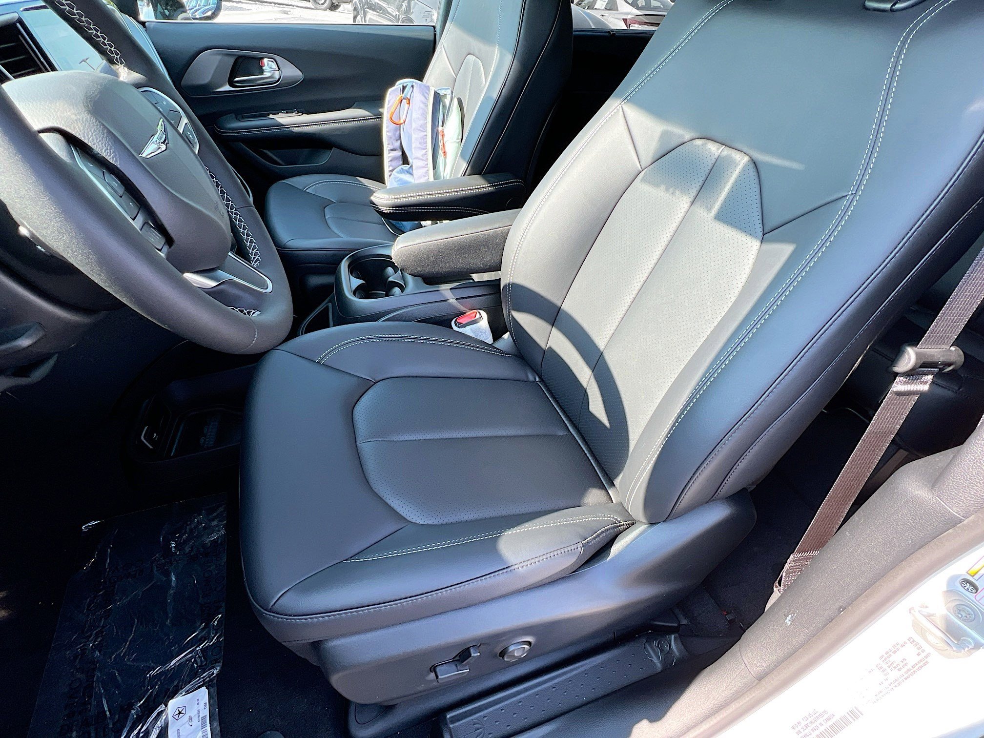 2026 Chrysler Pacifica Touring Plus photo 3