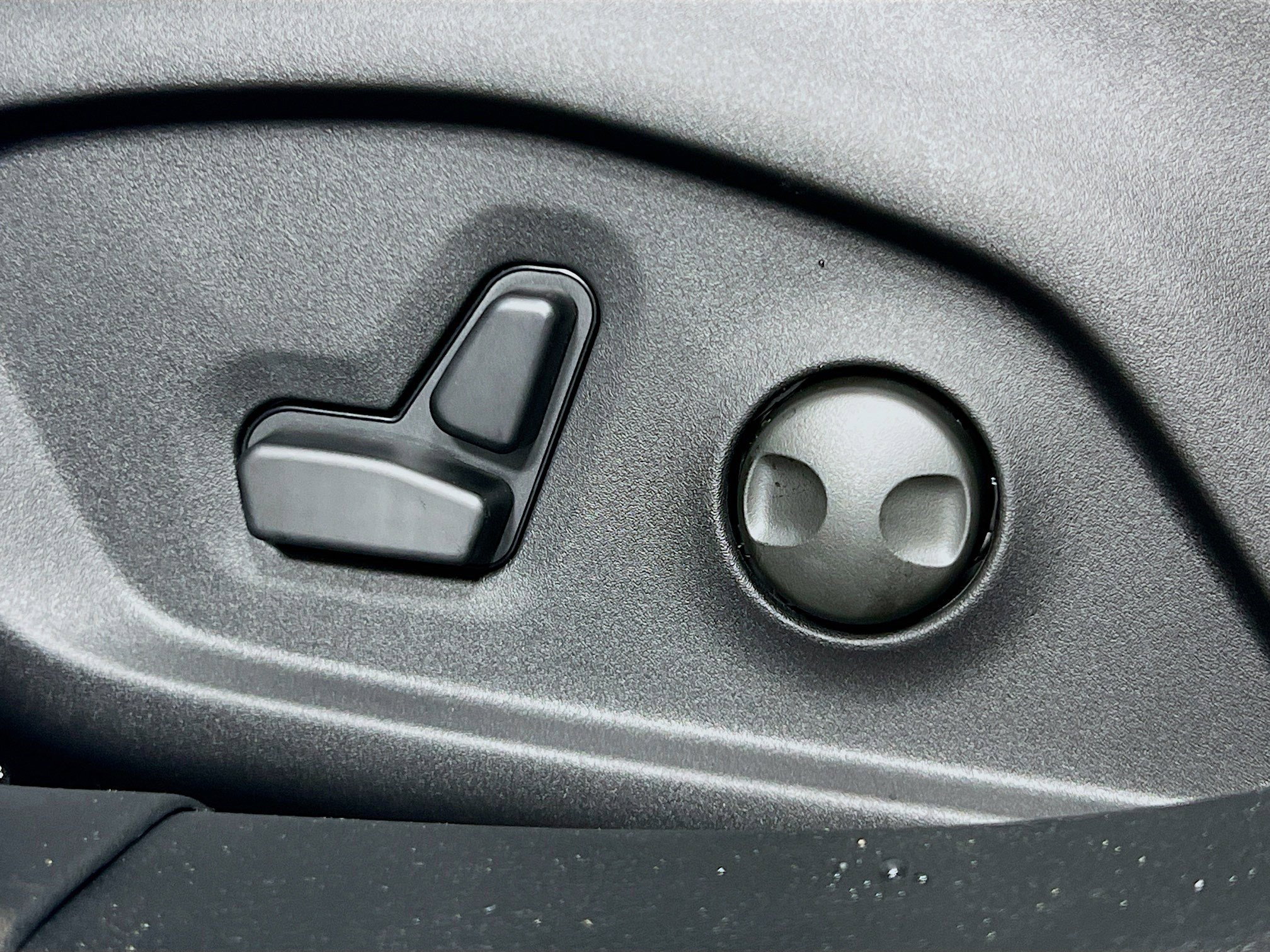 2026 Jeep Compass Trailhawk Sport photo 4