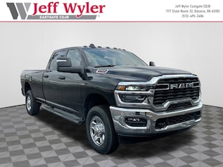 2026 Ram 2500 TRADESMAN CREW CAB 4X4 8' BOX Pickup